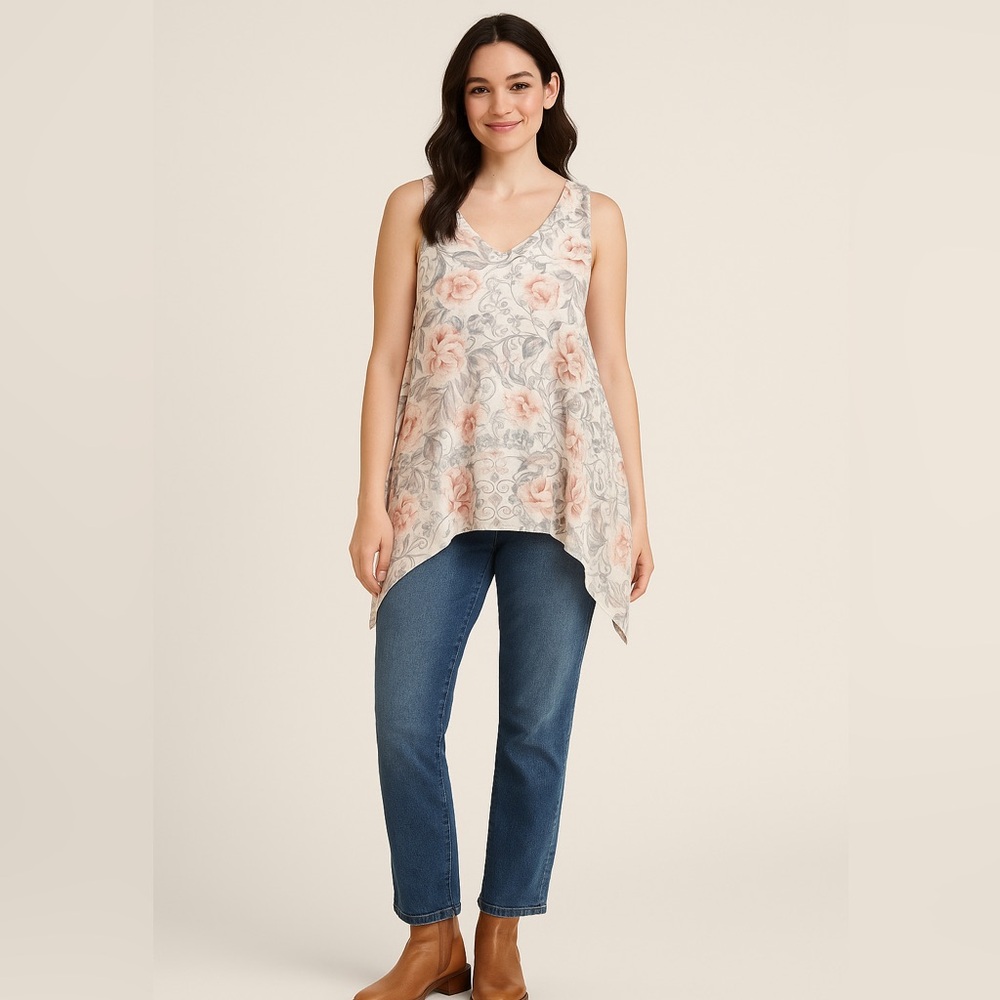 G Collection Floral Shark Bite Hem Sleeveless Top Women’s 2x Romantic Blush Rose